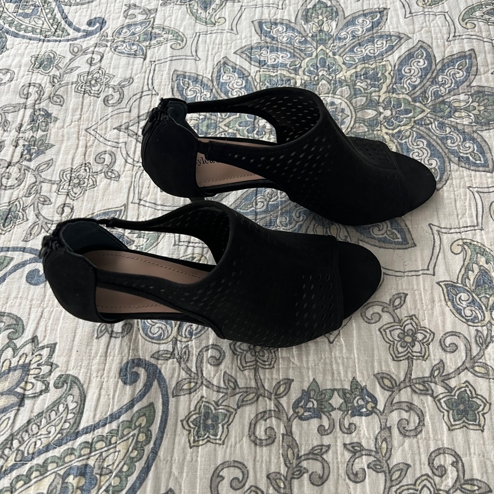 Style & Co Haddie black kitten heels.